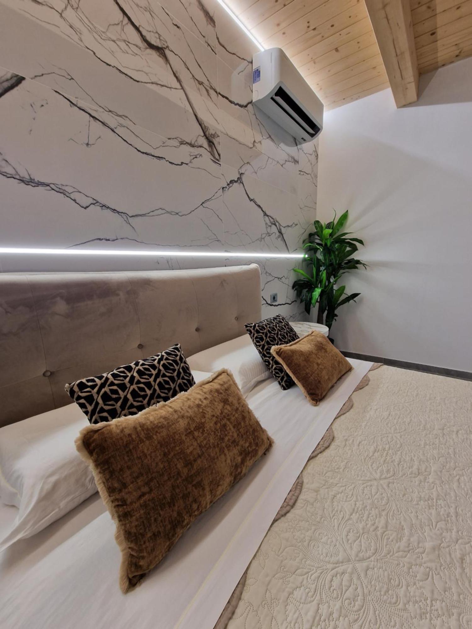Marla Rooms La Spezia Luaran gambar